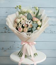 Букет цветов из:  Розы и Лизиантусы в Ирше