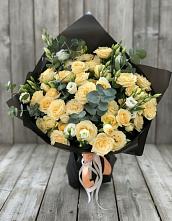 Букет цветов из:  Розы и Лизиантусы в Ирше