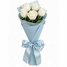 Букет 5 Белых роз Проуд в Ирше