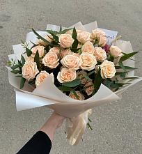 Букет Кремовые розы Латте в Ирше