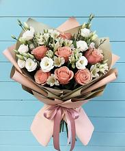 Букет цветов из:  Розы, Альстромерии и Лизиантусы #REPLACE_PRED# Ирше