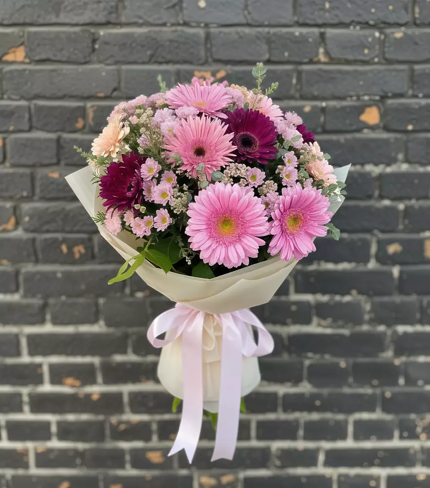 Букет цветов из: Герберы и Хризантемы в Ирше
