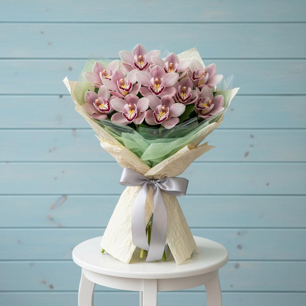 Букет цветов из: Орхидеи и Розы в Ирше