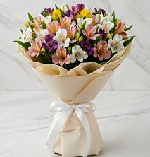 Букет цветов из:  Альстромерии в Ирше