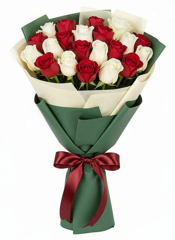 Букет Микс из красных и белых роз в Ирше