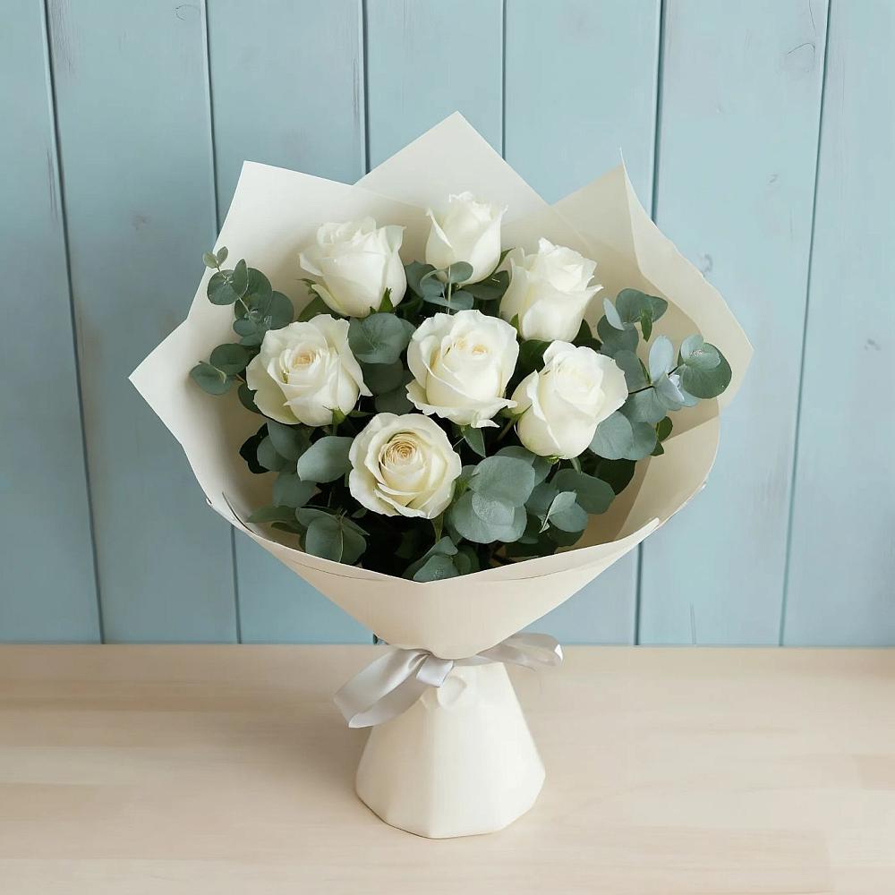Букет Белые розы в Эвкалипте в Ирше