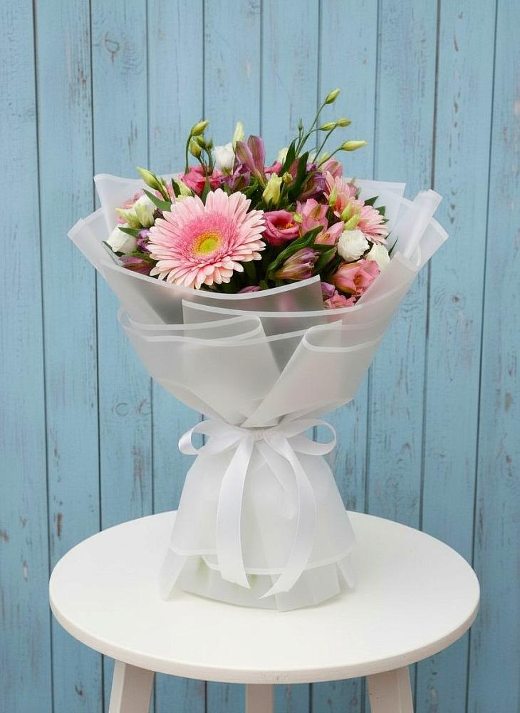 Букет цветов из: Герберы, Альстромерии и Лизиантусы в Ирше