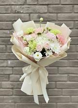 Букет цветов из:  Гвоздики, Розы, Лизиантусы и Хризантемы #REPLACE_PRED# Ирше