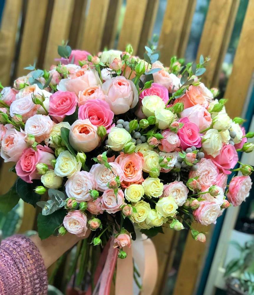 Букет цветов из: Розы в Ирше