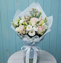 Букет цветов из:  Розы и Лизиантусы в Ирше