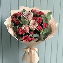 Букет цветов из:  Гвоздики и Розы в Ирше