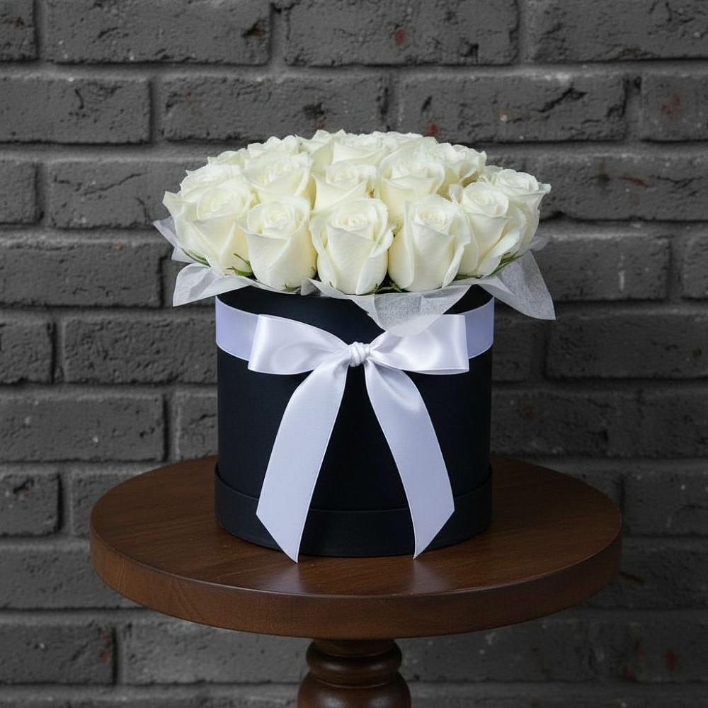 Цветочная композиция из Розы в шляпной коробке в Ирше