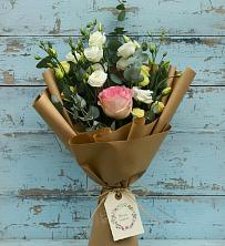 Букет цветов из:  Розы и Лизиантусы в Ирше